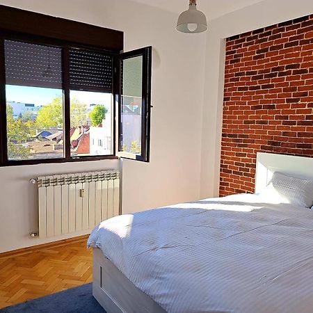 Classy Apartment With Parking In The City Center بوخارست المظهر الخارجي الصورة
