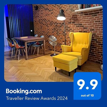 Classy Apartment With Parking In The City Center بوخارست المظهر الخارجي الصورة