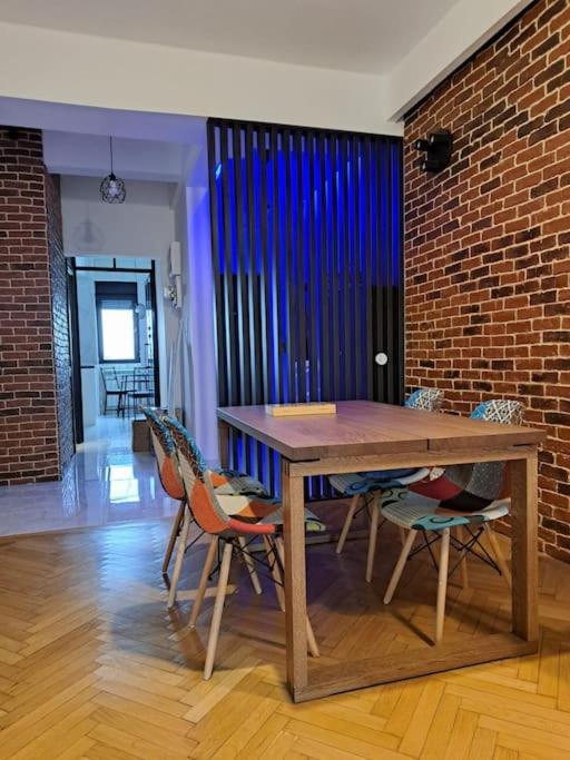 Classy Apartment With Parking In The City Center بوخارست المظهر الخارجي الصورة